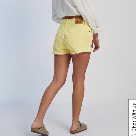 Levi’s 501 Shorts with Button Fly - Picture 2 of 3